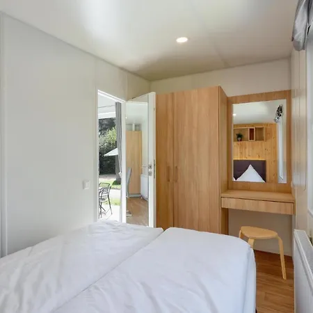度假居 Tiny Haus 44 Am Brombachsee *